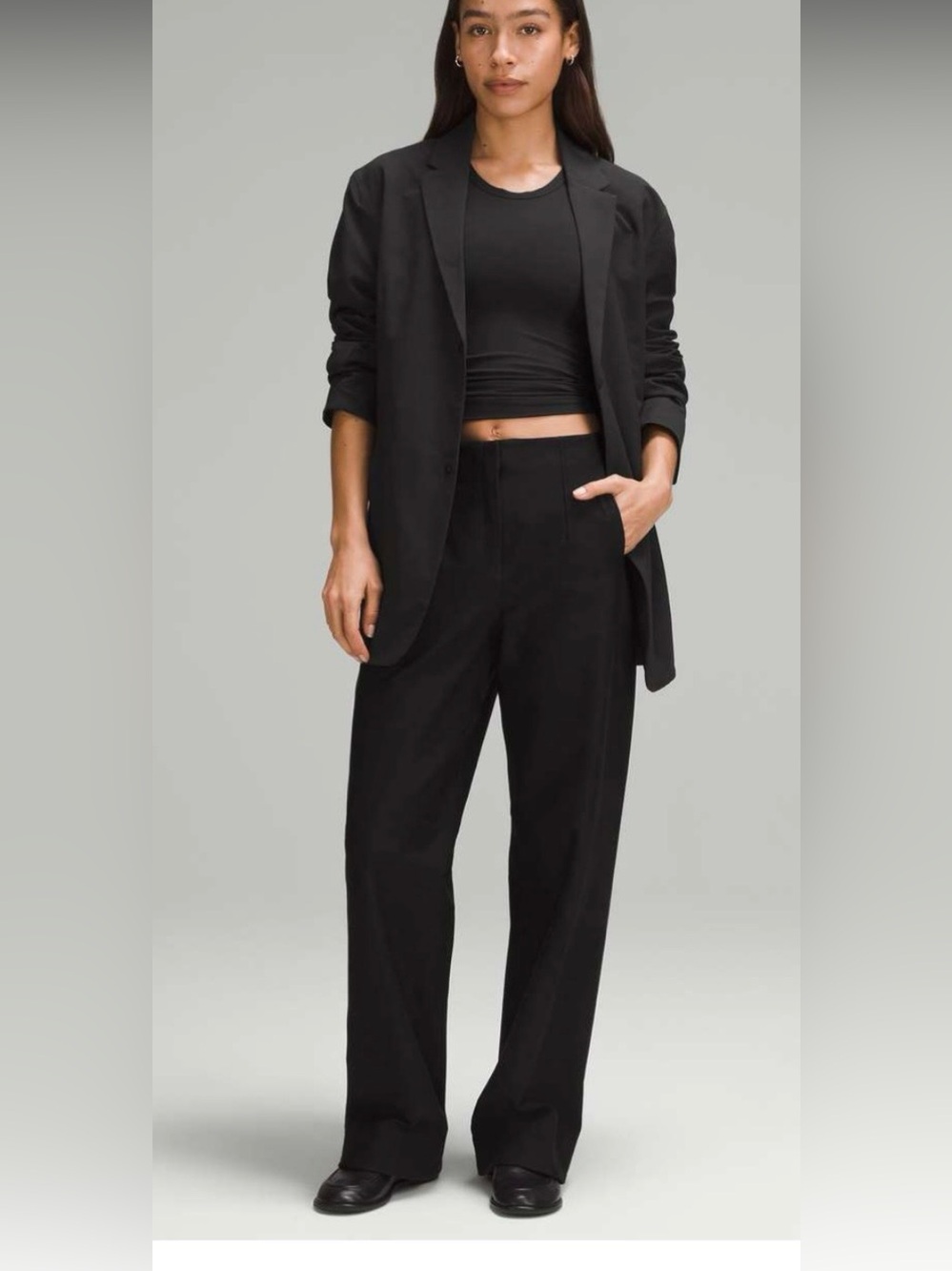 Lululemon black  Utilitech Relaxed-Fit Mid-Rise Trouser size 14.